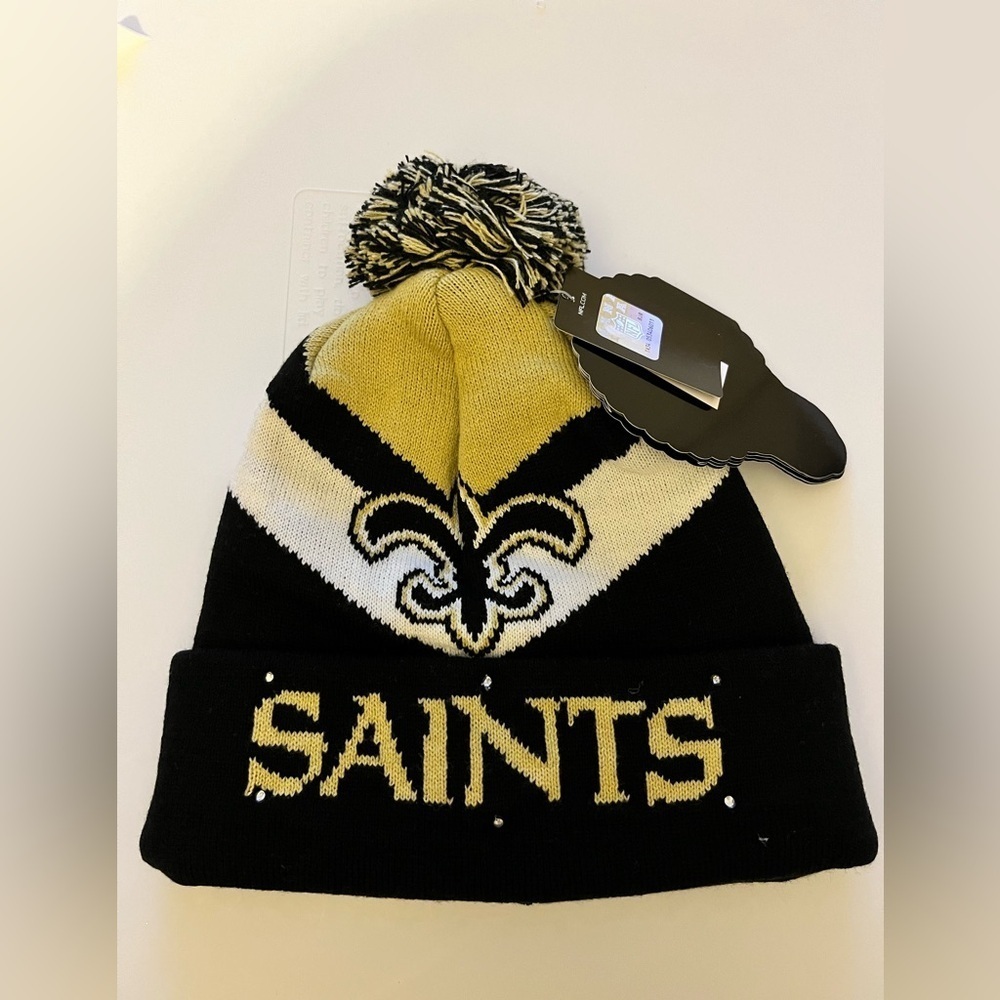 NEW- NEW ORLEANS SAINTS NFL Light Em Up LED Knit Winter Hat Beanie w/ Pom